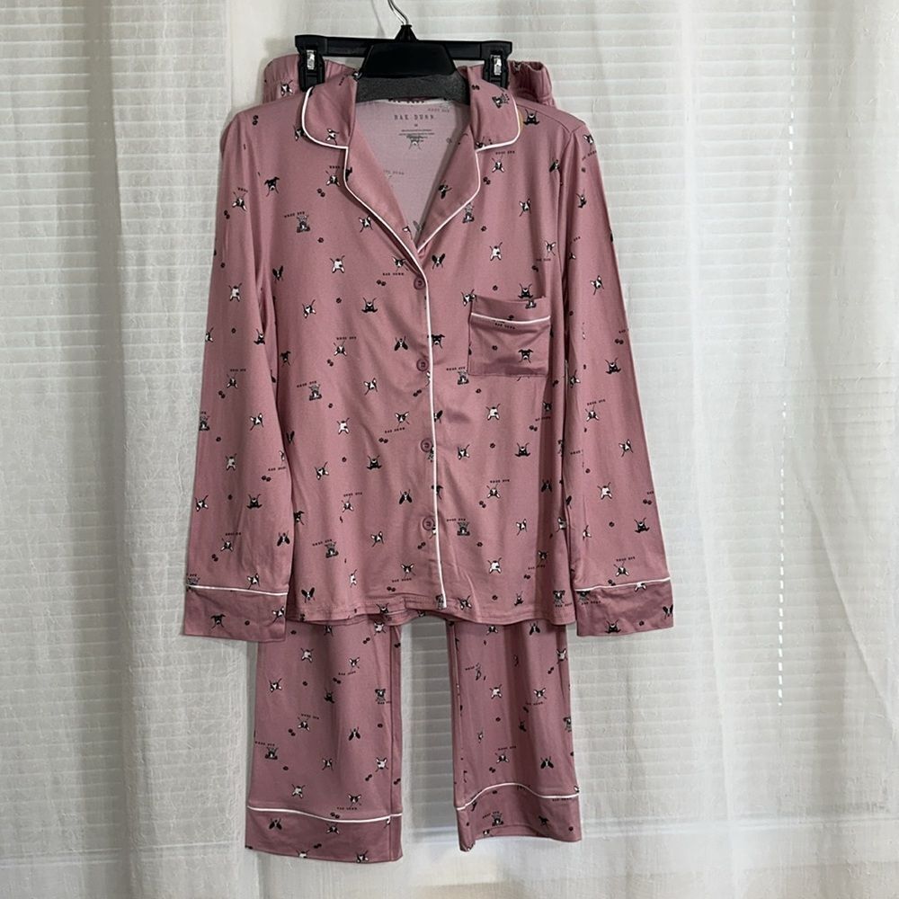 RAE DUNN. M-XL Pink Black Mini Dog Print Notched Collar Long Pants PJ Set